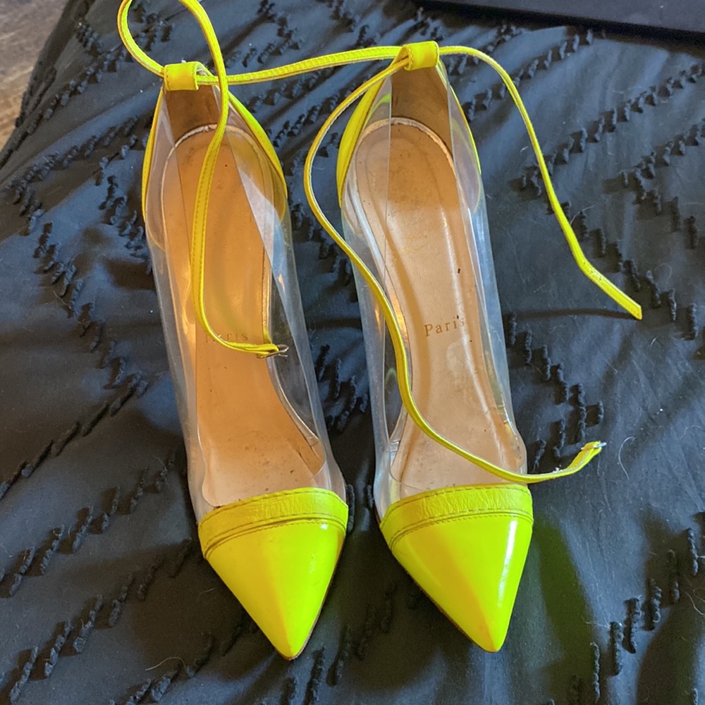 Neon yellow pvc 100% authentic Christian Louboutin heels - Picture 2 of 4